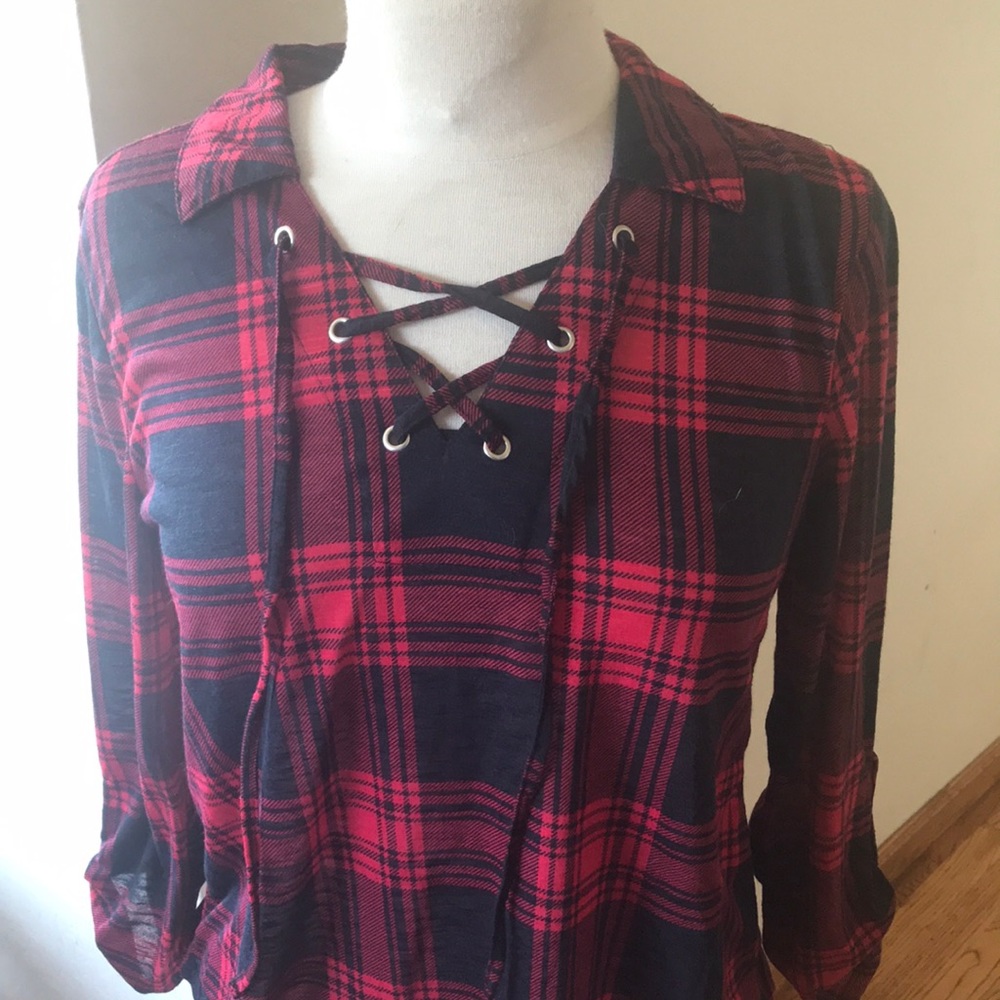 No boundaries checked lace up top